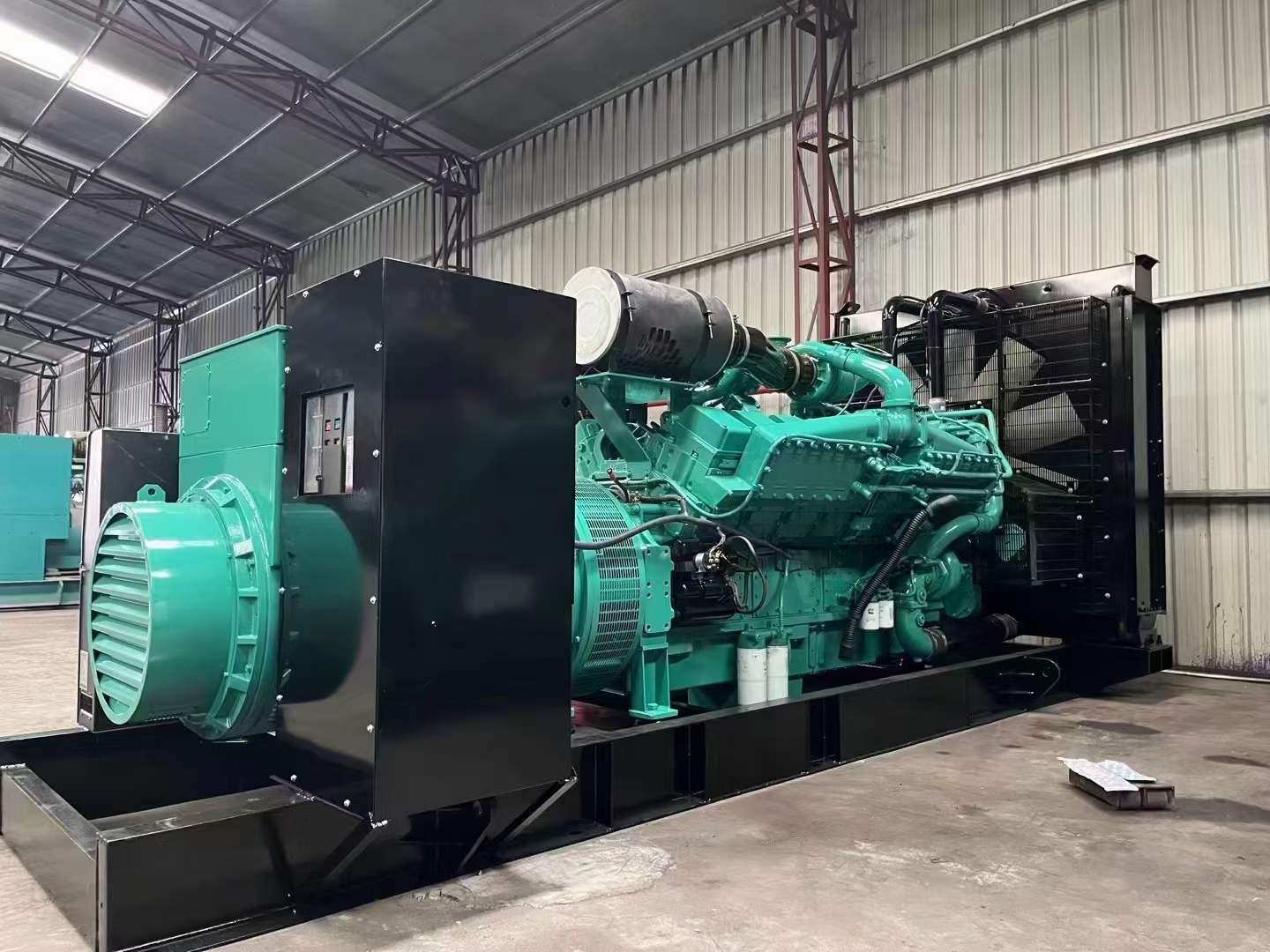 桃城如何降低 800kW 柴油发电机输出电流的波动？