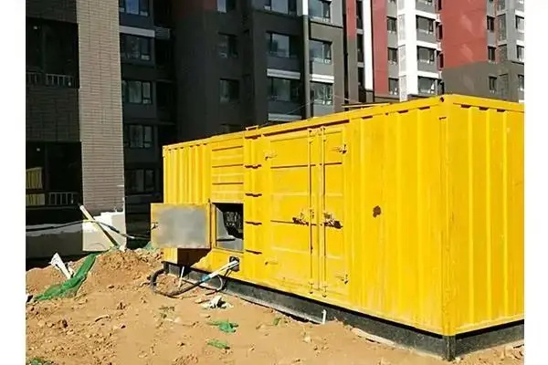 桃城发电机租赁中燃油压力过低会对发动机的哪些部件造成损坏？